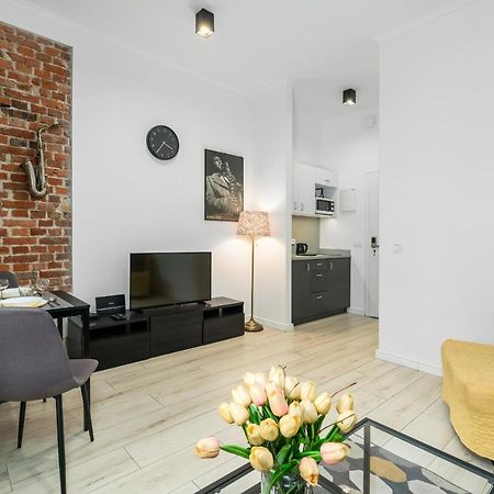 Apartments City Center Saint Wojciech By Renters Poznan Ngoại thất bức ảnh
