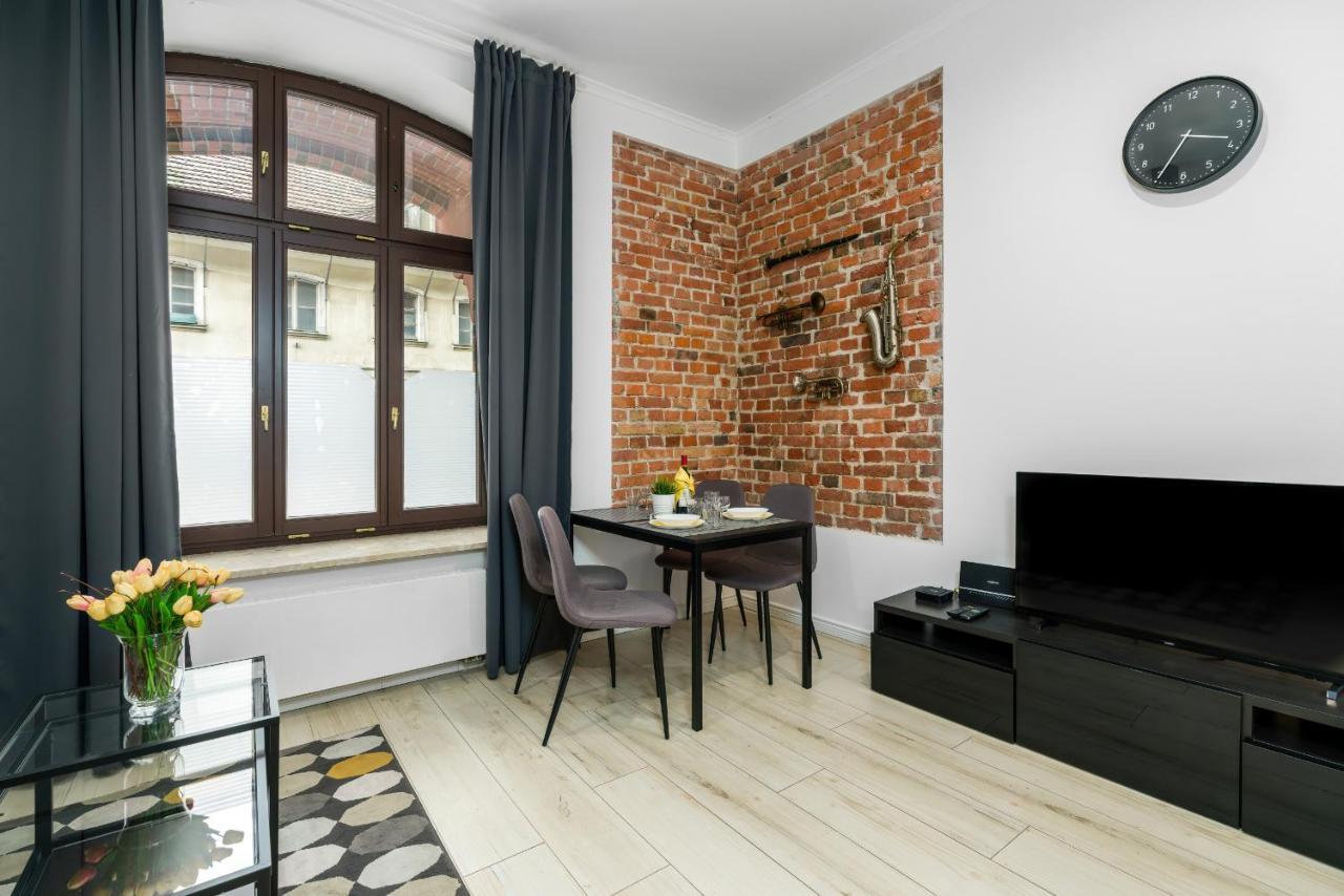 Apartments City Center Saint Wojciech By Renters Poznan Ngoại thất bức ảnh