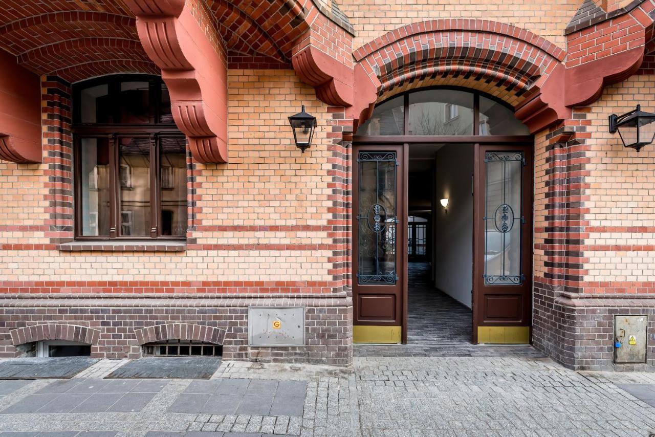 Apartments City Center Saint Wojciech By Renters Poznan Ngoại thất bức ảnh
