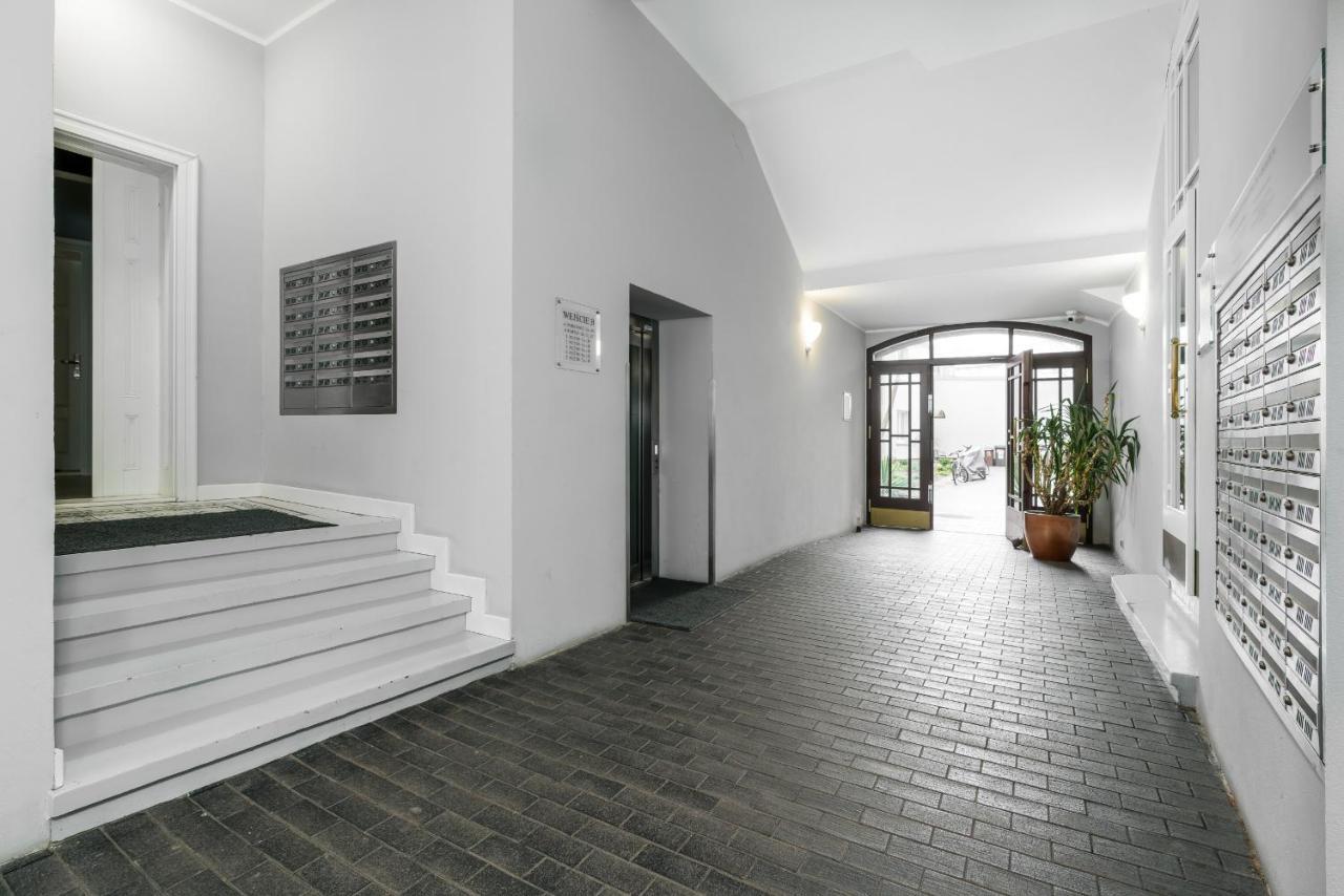 Apartments City Center Saint Wojciech By Renters Poznan Ngoại thất bức ảnh