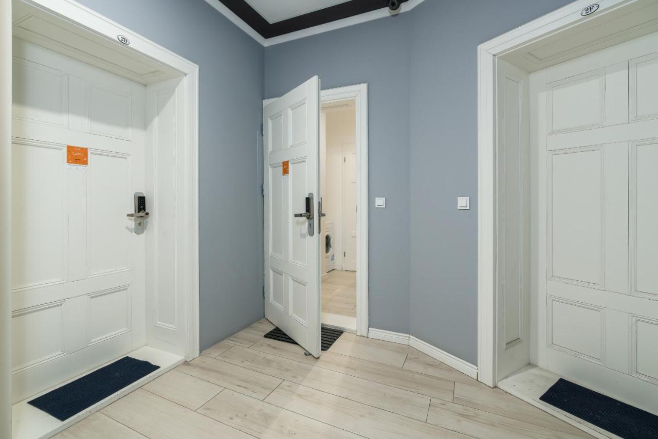 Apartments City Center Saint Wojciech By Renters Poznan Ngoại thất bức ảnh